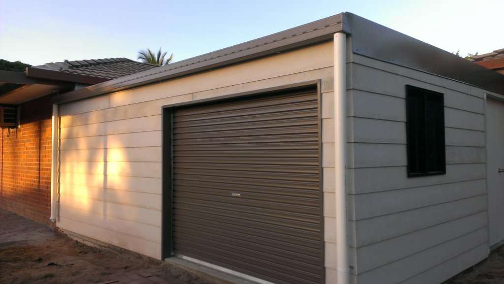 Workshop With Single Roller Door - Bryland Sheds Townsville