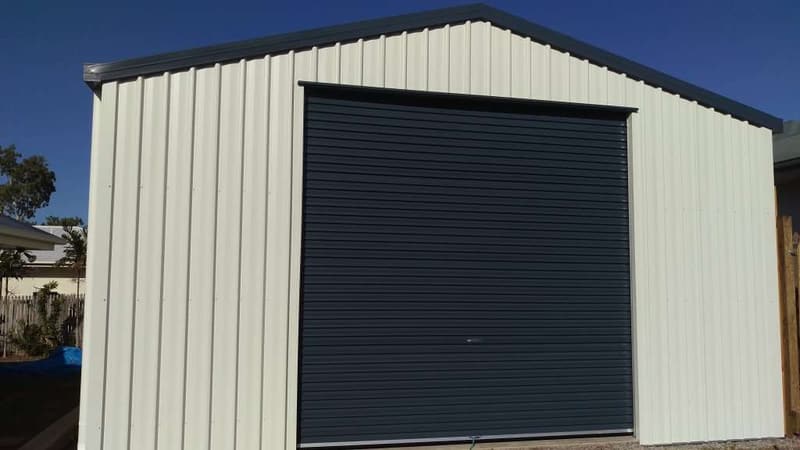 Large Single Roller Door Garage